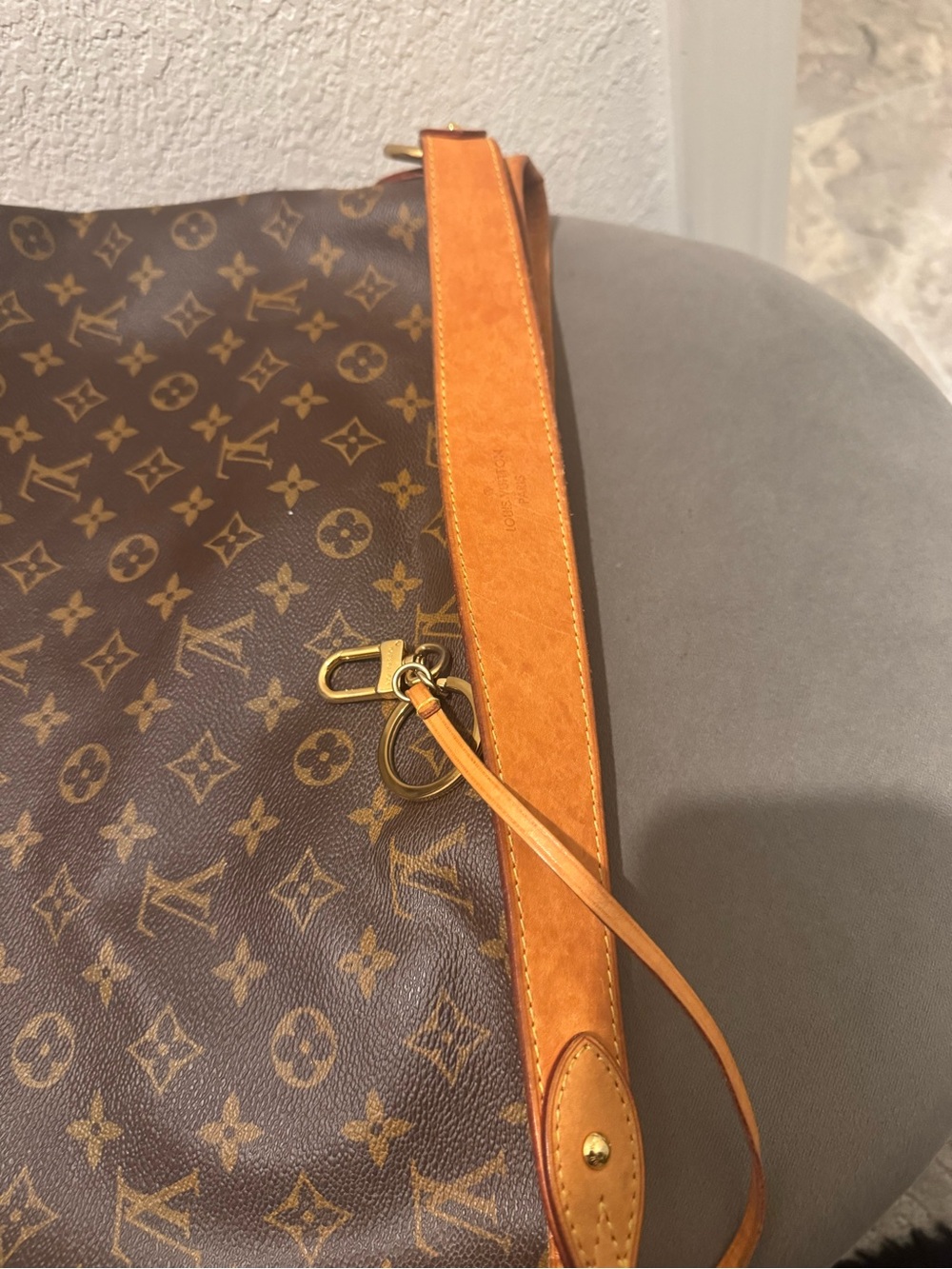 Authentic!! Louis Vuitton Brown Monogram Shoulder Bag with Pink Interior - Picture 9 of 9